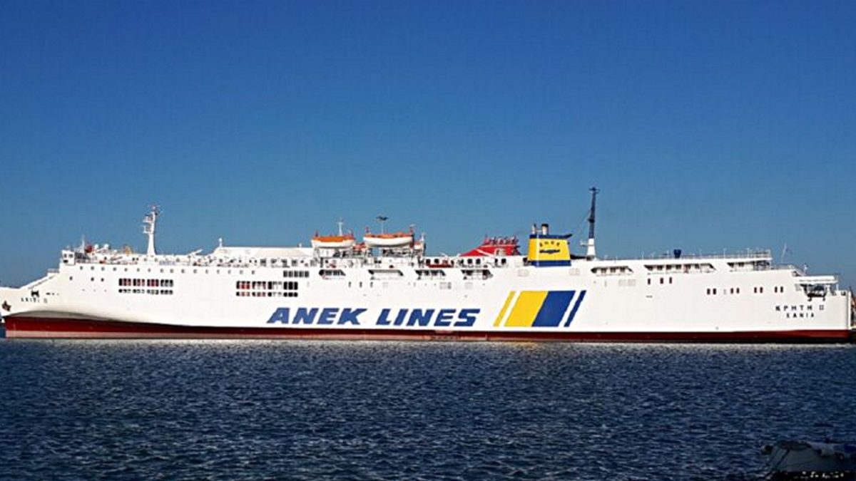 Μηχανική βλάβη του E/Γ-O/Γ «KPHTH II» – Συνεχίζει με χαμηλή ταχύτητα προς το λιμάνι του Ηρακλείου