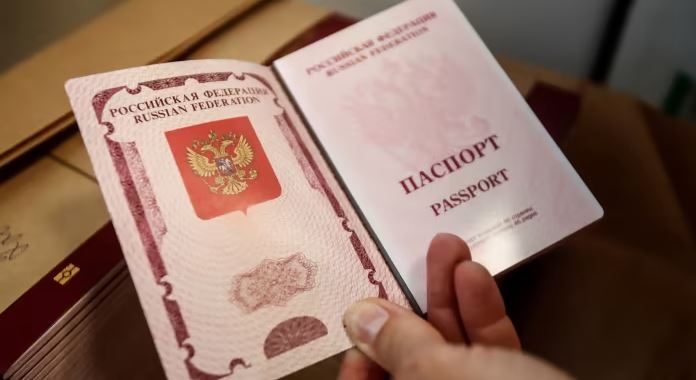 Λετονία: Αναστέλλει τη χορήγηση θεωρήσεων διαβατηρίων σε πολίτες της Ρωσίας