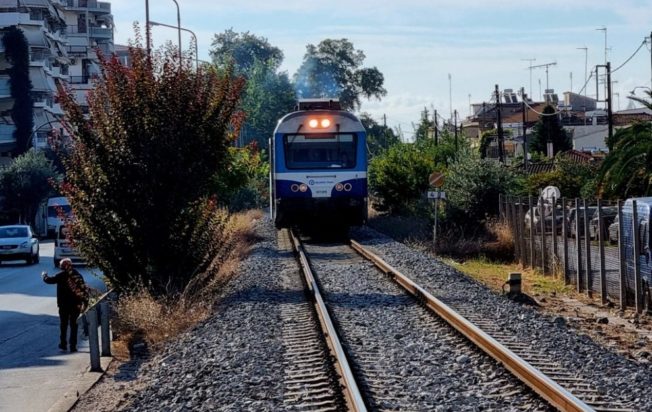 τρικαλα τρένο