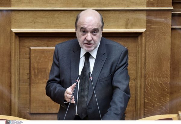 Τρύφων Αλεξιάδης