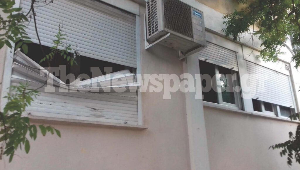 Τρόμος στον Βόλο: Τηλεόραση εξερράγη την ώρα που παιδιά έπαιζαν βιντεοπαιχνίδι