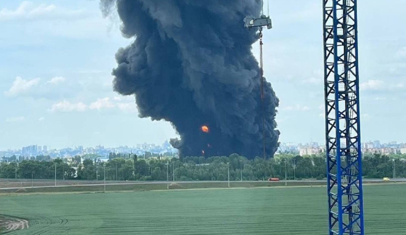 Μάχες μεταξύ Ρώσων στρατιωτών και μισθοφόρων της Wagner στην Βορόνεζ – Στις φλόγες δεξαμενή καυσίμων