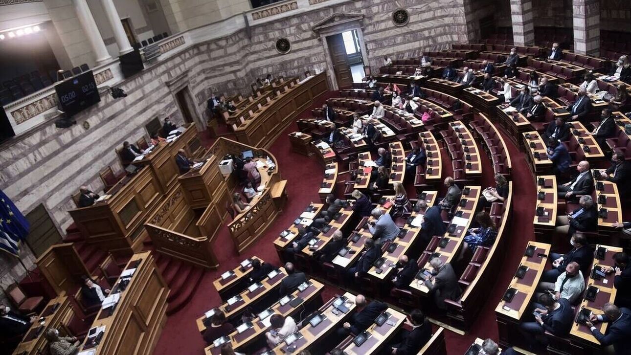 Πηγές ΥΠΕΣ: Απάντηση στους ισχυρισμούς ΣΥΡΙΖΑ έπειτα από την συνάντηση Κεραμέως – Φάμελλου στην Βουλή