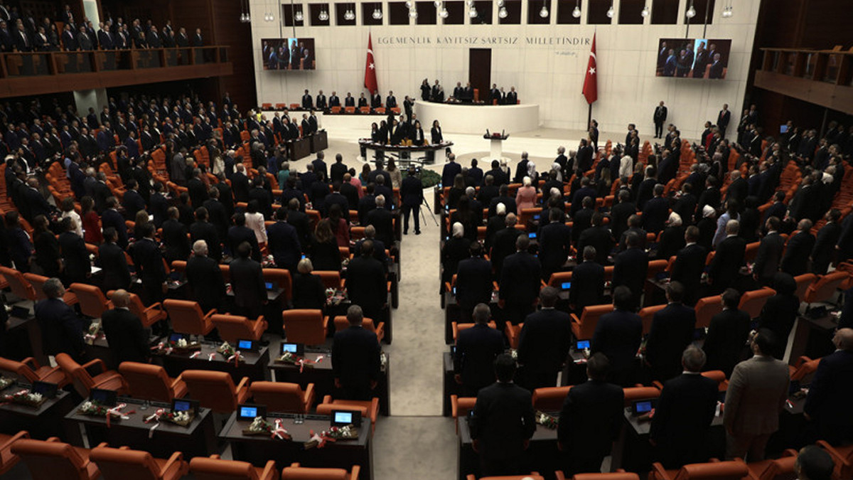 Τουρκία: Ορκίστηκαν οι 600 βουλευτές υπό το βλέμμα του Ερντογάν – Το Σάββατο η ορκωμοσία του Τούρκου προέδρου