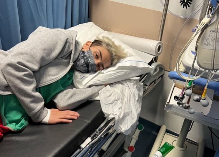 Κραυγή αγωνίας από 19χρονη που δίνει μάχη με τον καρκίνο – Η ανάρτηση που προκάλεσε την παρέμβαση Μητσοτάκη και Χρυσοχοΐδη