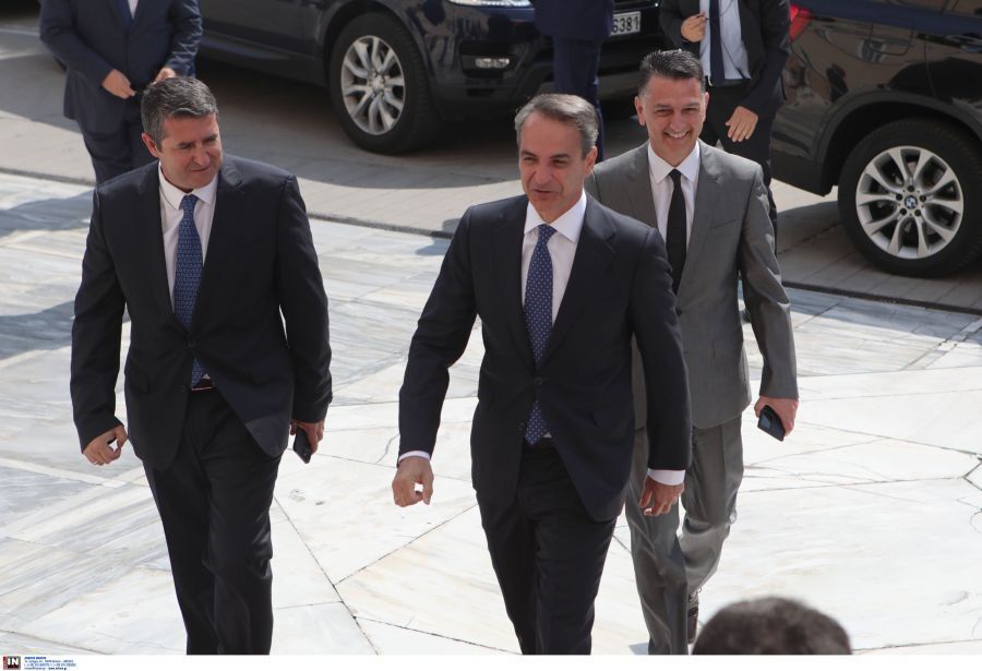 Η άφιξη του Πρωθυπουργού Κυριάκου Μητσοτάκη στη Βουλή για την ορκωμοσία