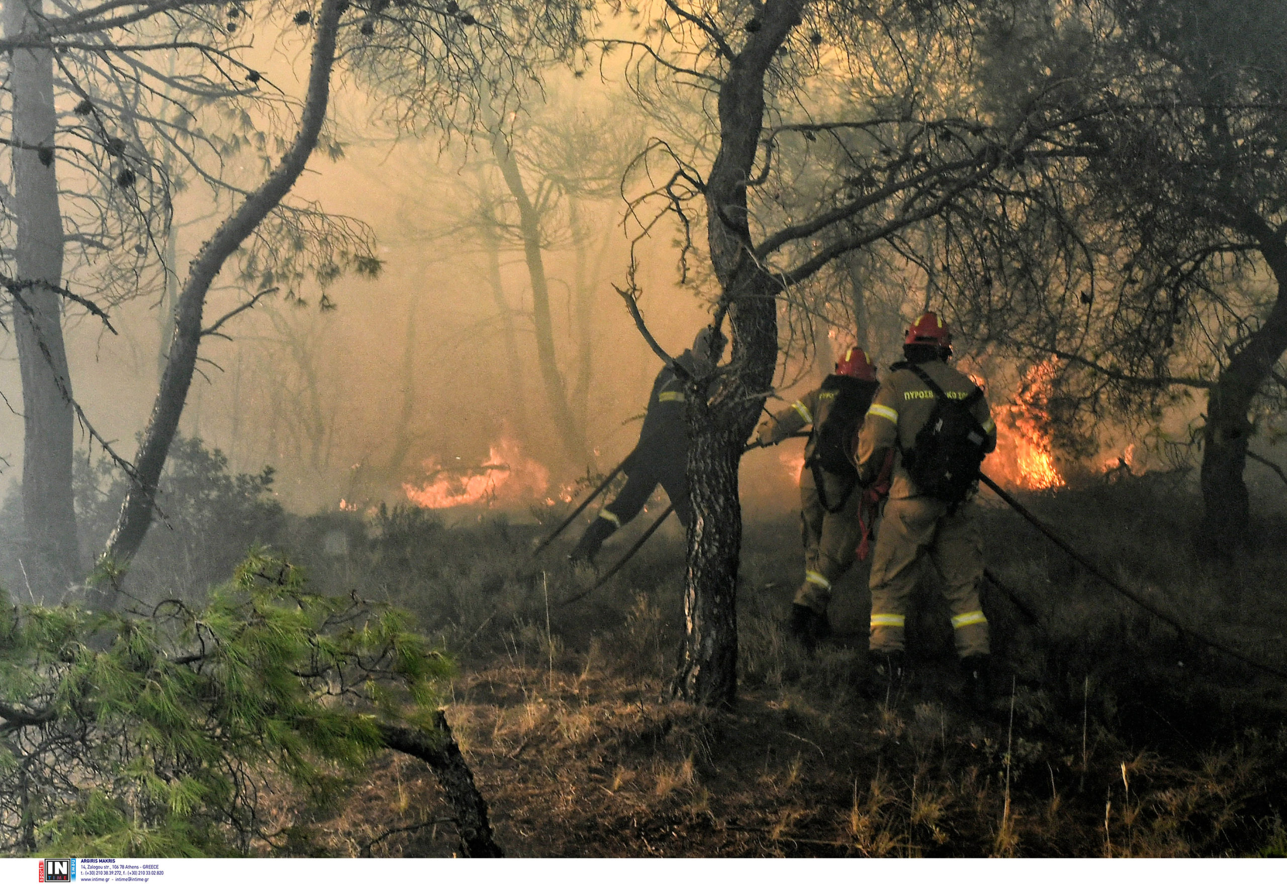 Φωτιά Λουτράκι
