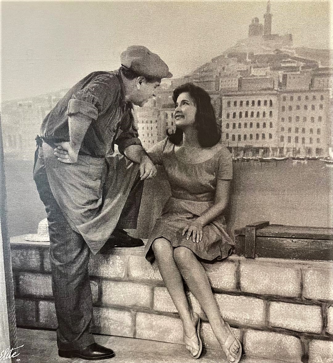 Τζένη Καρέζη