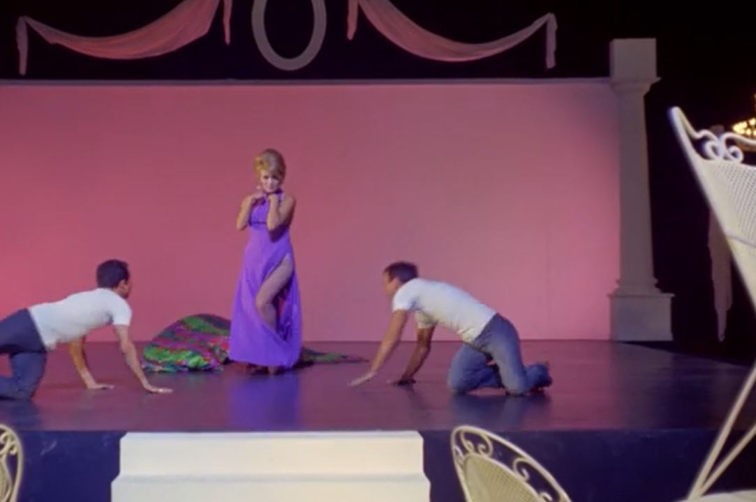 Μαίρη Χρονοπούλου: To BINTEO της Finos Film με ευχές για τα γενέθλιά της