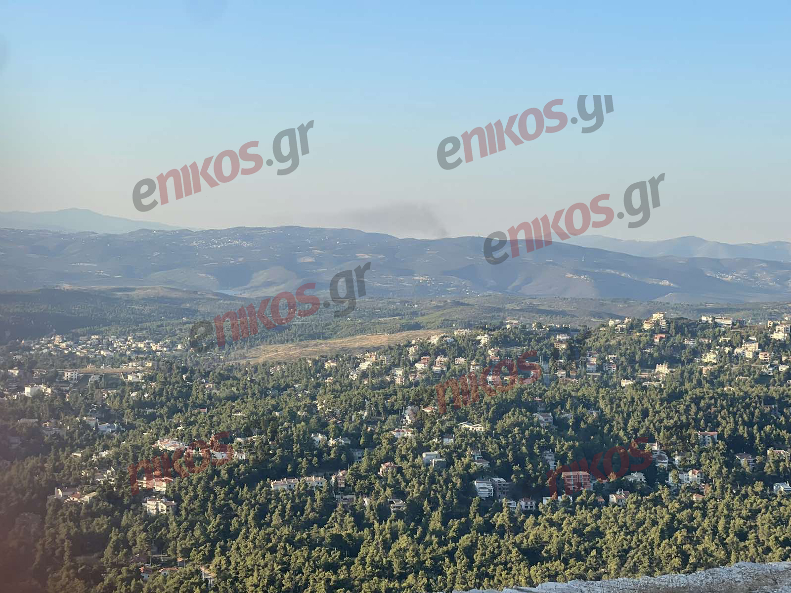 Υπό μερικό έλεγχο η φωτιά στον Βαρνάβα – Πώς ξεκίνησε