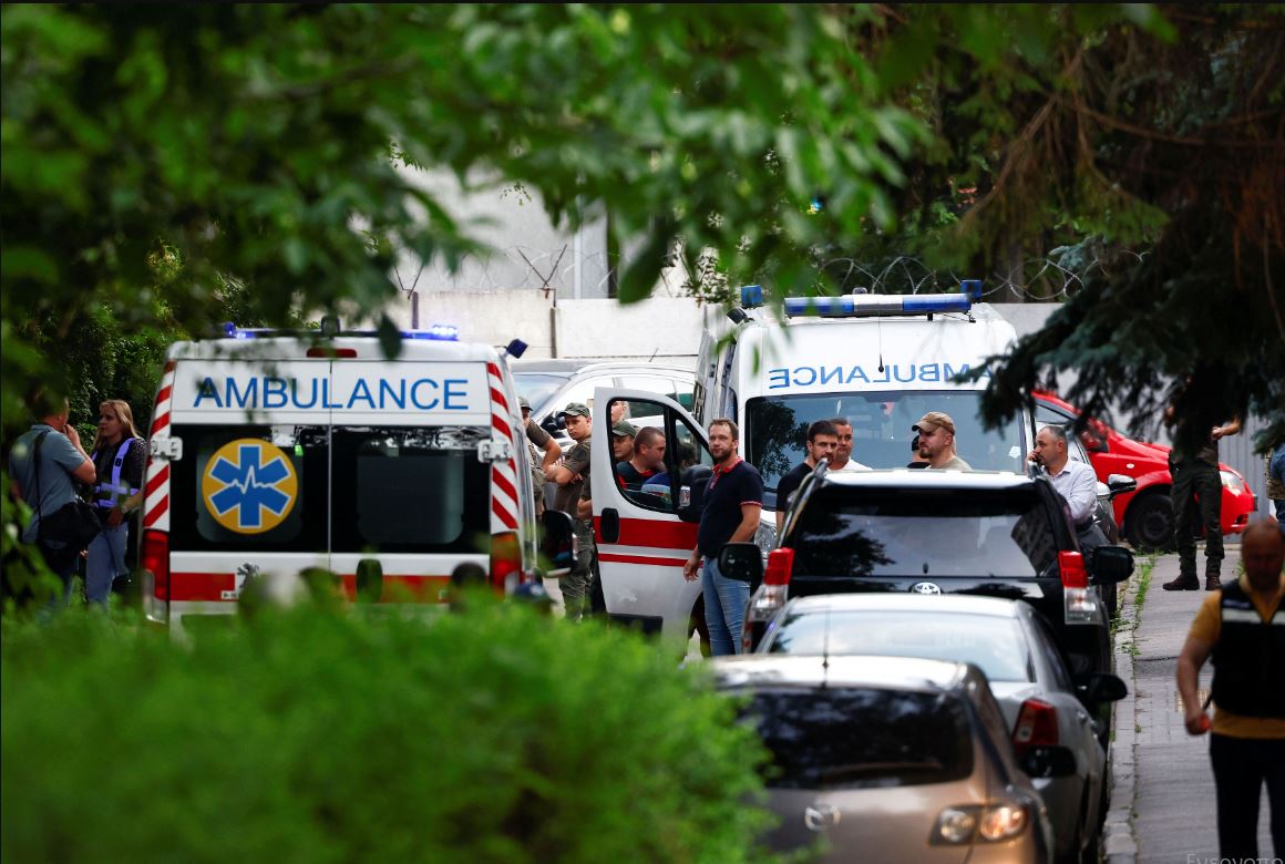 Ουκρανία: Επίθεση αυτοκτονίας μέσα σε δικαστήριο του Κιέβου – Τραυματίστηκαν δύο αστυνομικοί