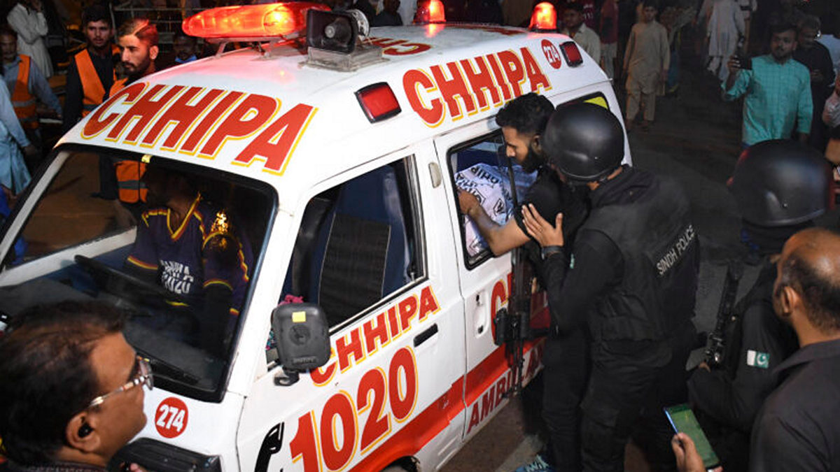 Πακιστάν: Οκτώ νεκροί και εννέα τραυματίες από πτώση τουριστικού βαν σε χαράδρα