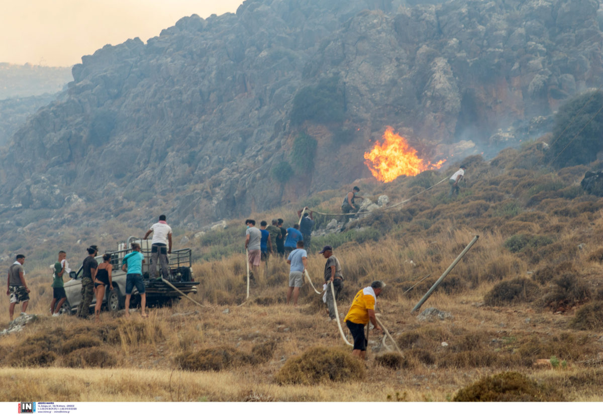 Φωτιά στην Ρόδο – Αρτοποιός: «Οι κάτοικοι πρέπει να είναι σε συναγερμό καθ’ όλη τη διάρκεια της νύχτας»