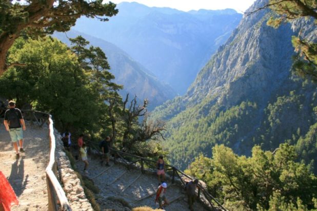 Samaria_Gorge-from-Xyloskalo