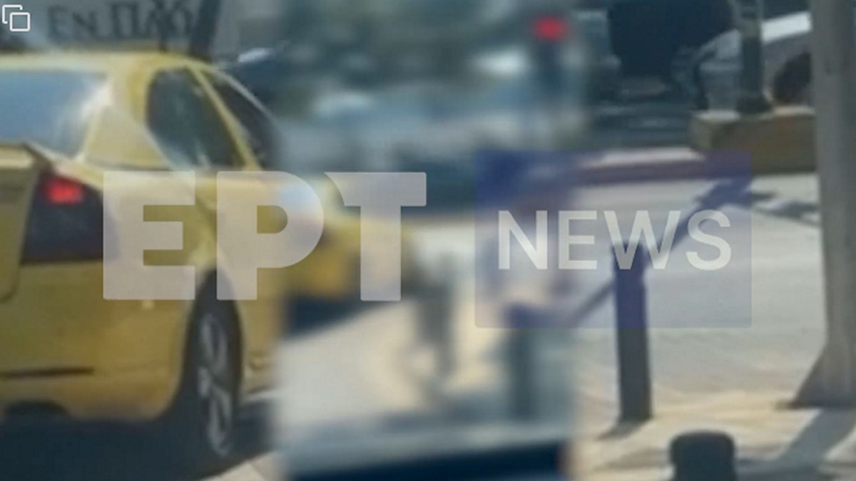 Τροχαίο στη Βουλιαγμένη: Πεζός παρασύρθηκε από αυτοκίνητο – Βίντεο ντοκουμέντο