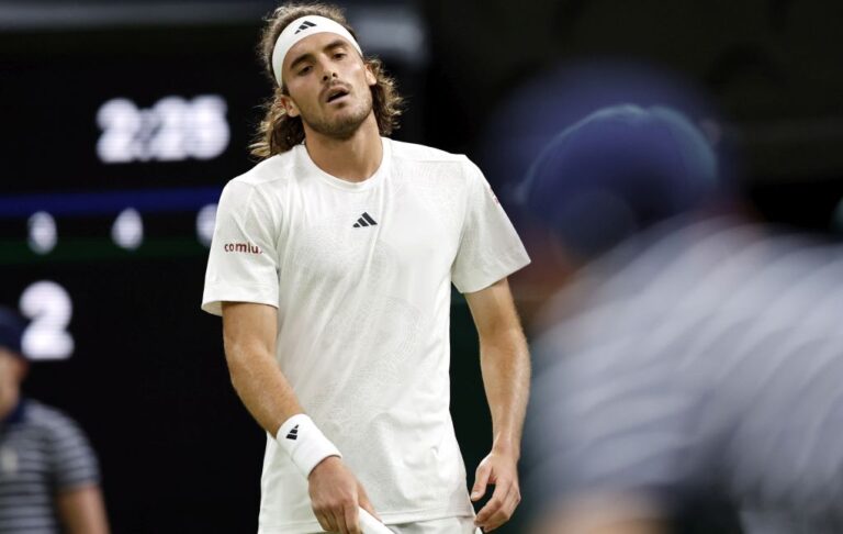 Wimbledon: Ο Μάρεϊ προηγείται 2-1 του Τσιτσιπά, θα συνεχιστεί την Παρασκευή