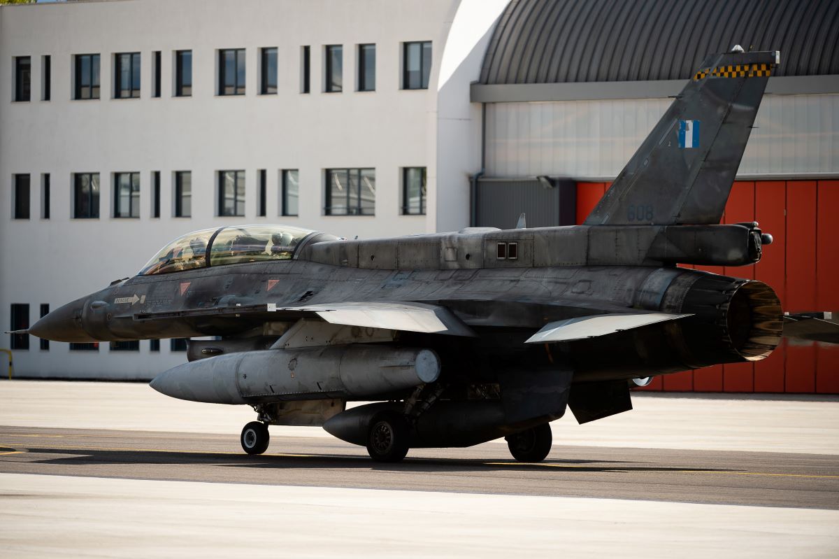 αεροσκάφος F-16