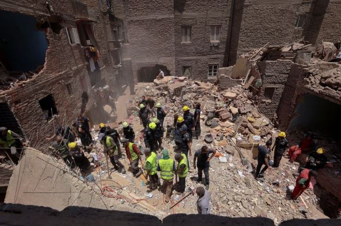 Αίγυπτος: Τουλάχιστον οκτώ νεκροί από κατάρρευση πενταώροφου κτιρίου στο Κάιρο