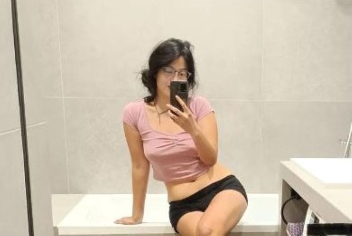 OnlyFans: Στριπτίζ στην πρώτη γραμμή του πολέμου της Ουκρανίας – Το μοντέλο που πήρε το… όπλο του