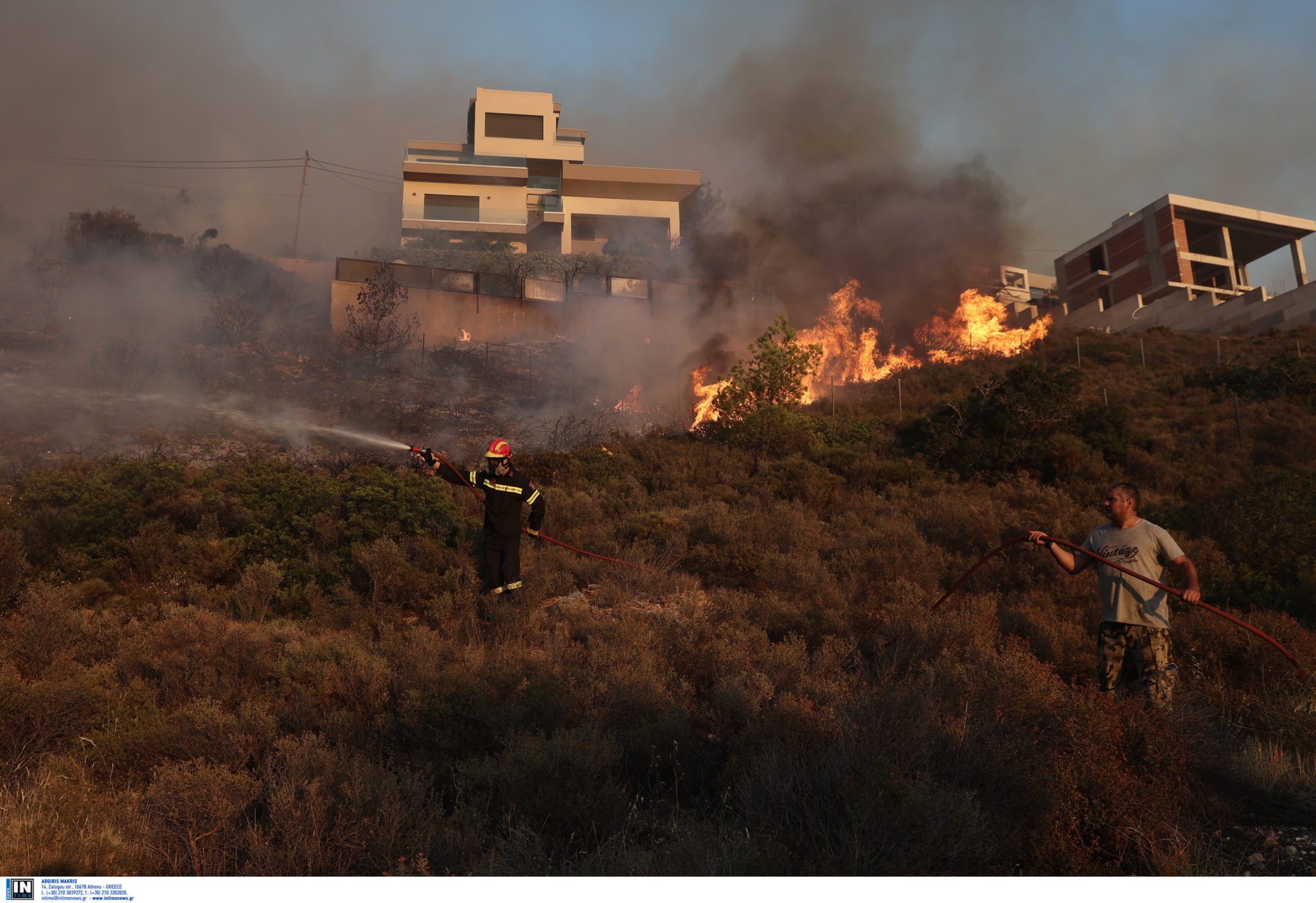 Φωτιά στον Κουβαρά