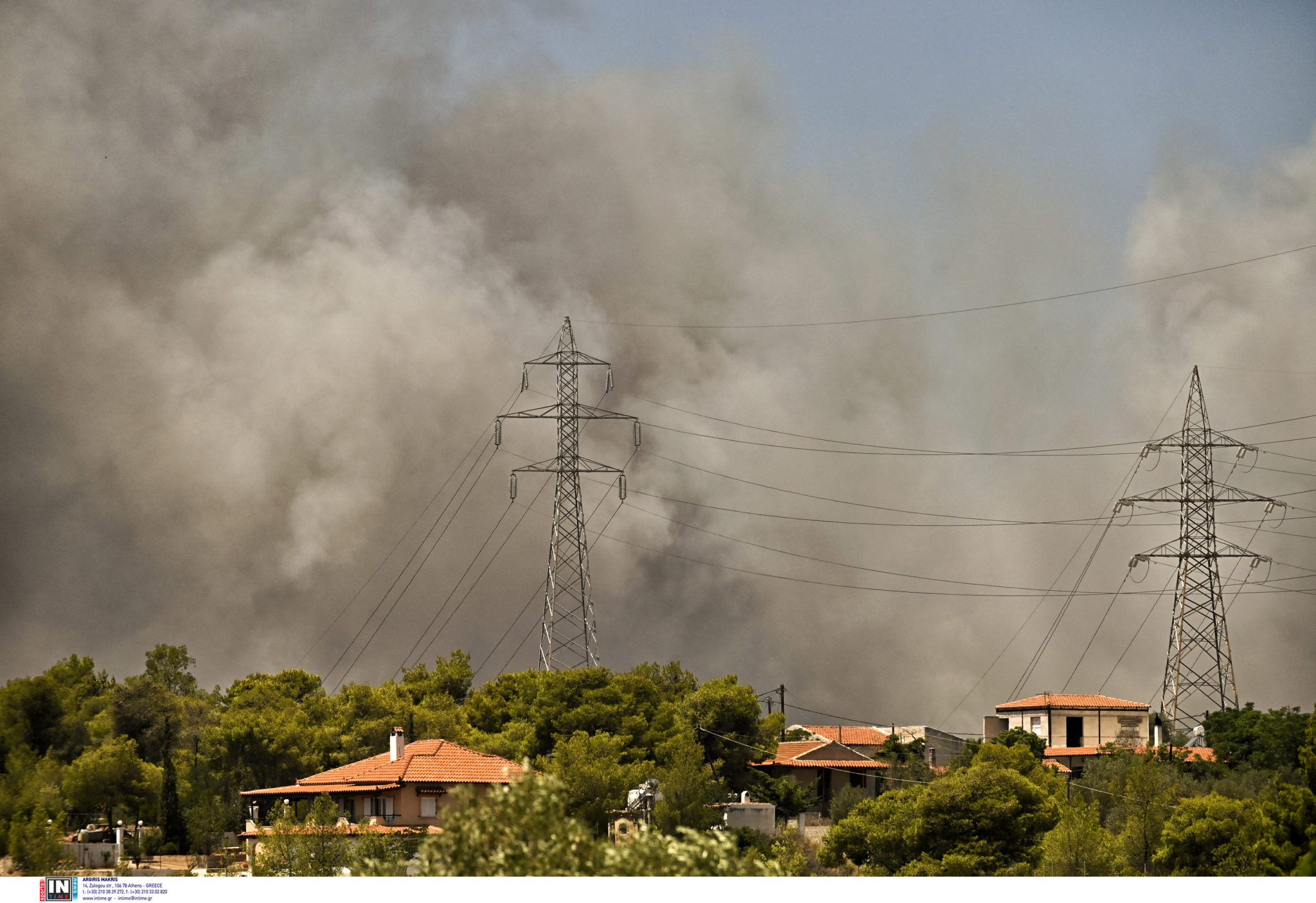 φωτιά Λουτράκι