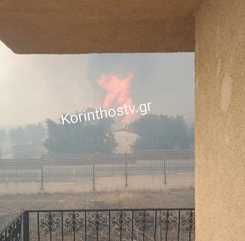 Φωτιά Λουτράκι Σπίτια