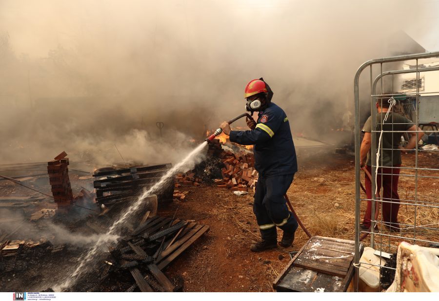 φωτιά Μάνδρα