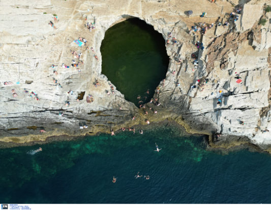 Θάσος Γκιόλα