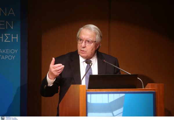 Γιώργος Μπαμπινιώτης