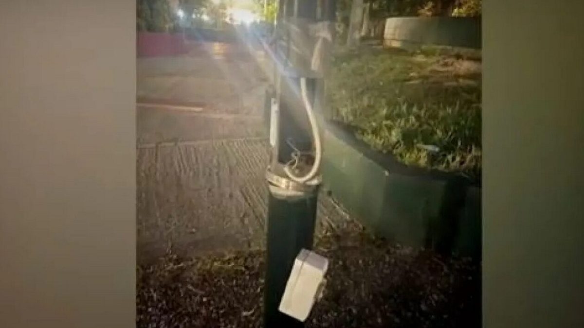 Νέα Ιωνία: Τι λέει η μητέρα του 11χρονου που έπαθε ηλεκτροπληξία την ώρα που έπαιζε στην παιδική χαρά