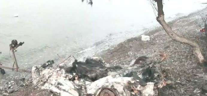 Τροχόσπιτο καμένο Βαλαστινό