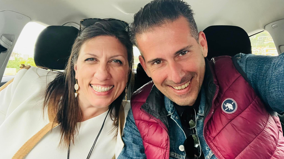 Βραδινή έξοδος για την Ζωή Κωνσταντοπούλου και τον Διαμαντή Καραναστάση