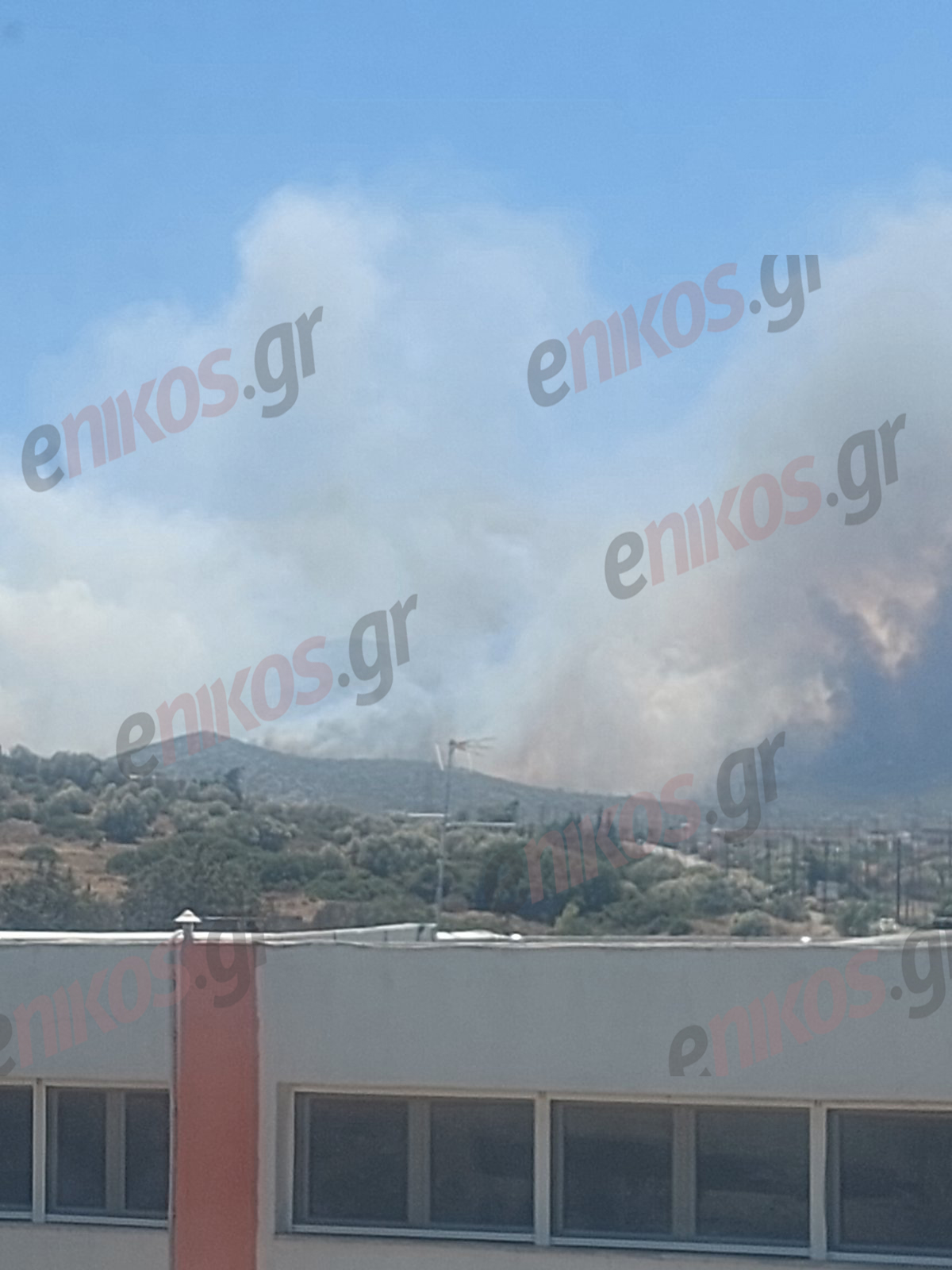 φωτιά Νέος Κουβαράς