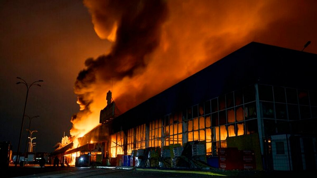 Ουκρανία: Υπέκυψε στα τραύματά της συγγραφέας που είχε τραυματιστεί στον βομβαρδισμό εστιατορίου στην Κραματόρσκ