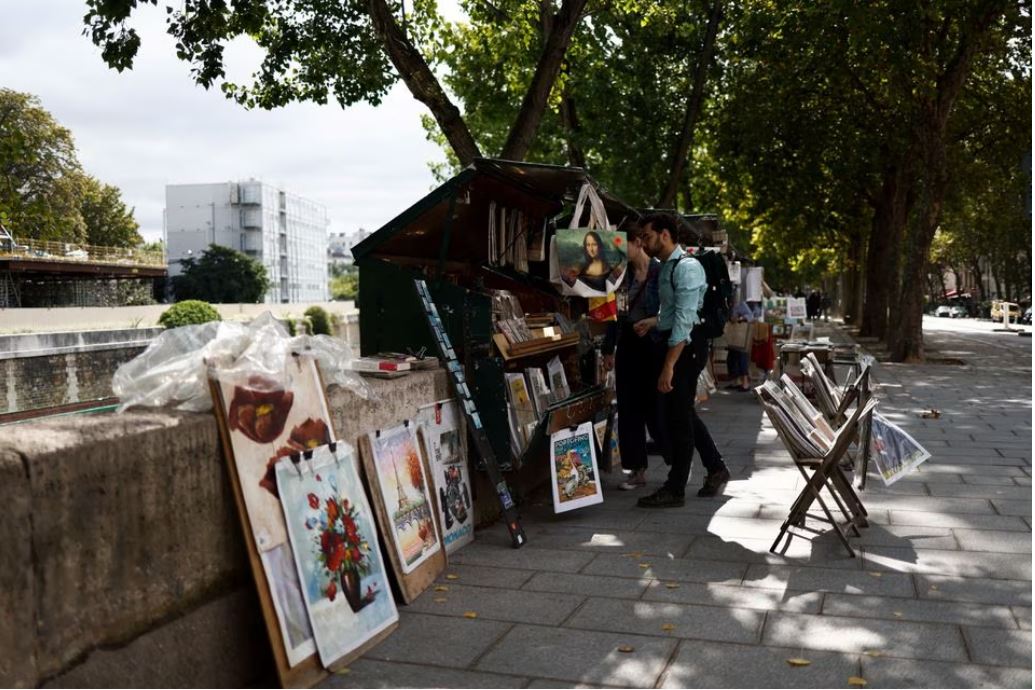 Παρίσι: Διώχνουν τα διάσημα βιβλιοπωλεία από τις όχθες του Σηκουάνα