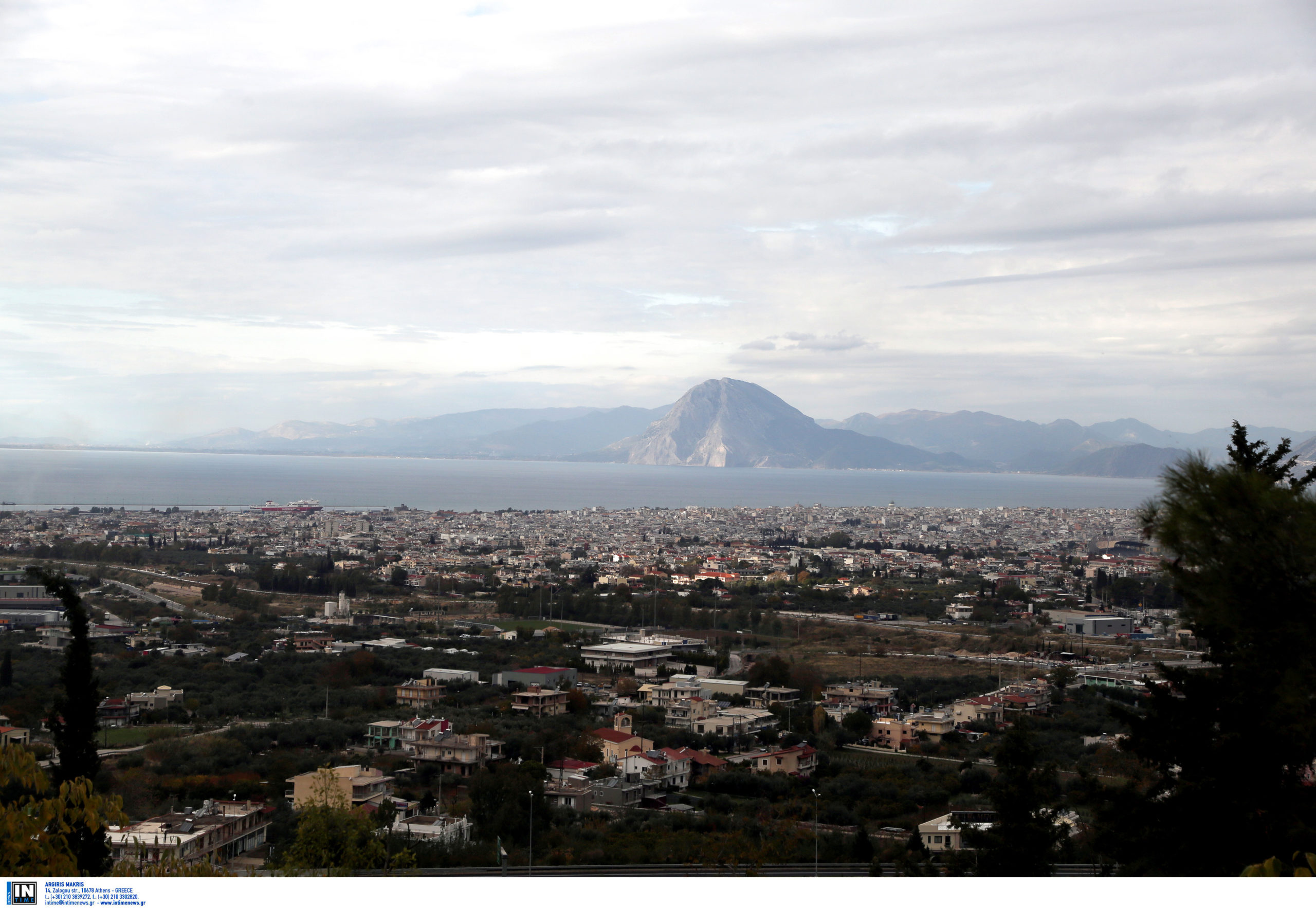 Πάτρα: Μαχαίρωσε την σύντροφό του στη μέση του δρόμου – Νοσηλεύεται σε σοβαρή κατάσταση η 25χρονη