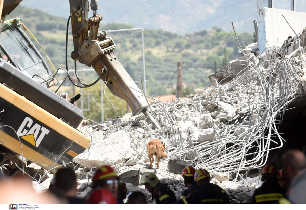 Κατάρρευση γέφυρας στην Πάτρα: 450 τόνοι οι πλάκες που έπεσαν – Συγκλονίζουν οι μαρτυρίες των διασωστών