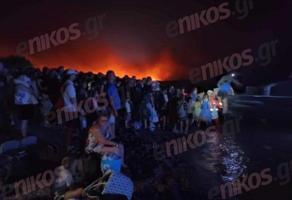 Φωτιά στην Ρόδο: Συγκλονίζουν οι εικόνες από τις εκκενώσεις οικισμών – ΦΩΤΟ και ΒΙΝΤΕΟ