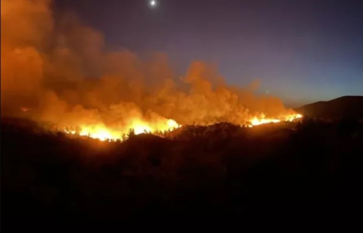 Φωτιά στην Ρόδο: Στο νοσοκομείο τρία άτομα από το χωριό Γεννάδι