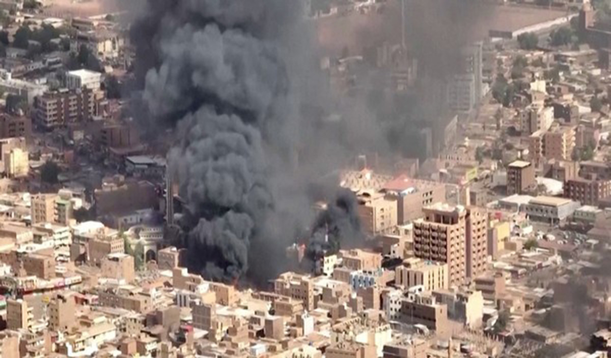 Πόλεμος στο Σουδάν: Τουλάχιστον 22 άμαχοι νεκροί και δεκάδες τραυματίες από αεροπορική επιδρομή του στρατού