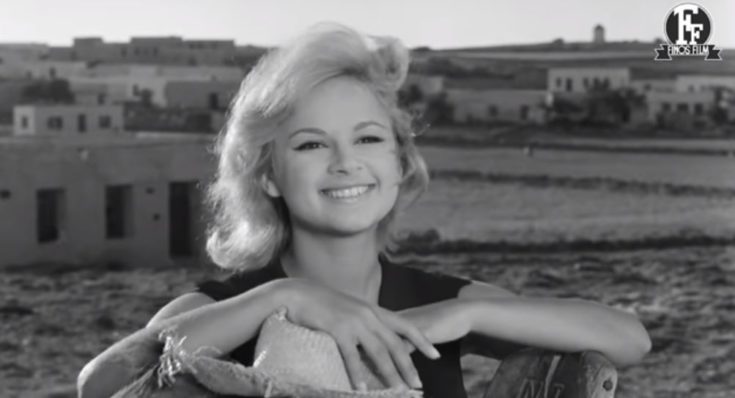 Αλίκη Βουγιουκλάκη