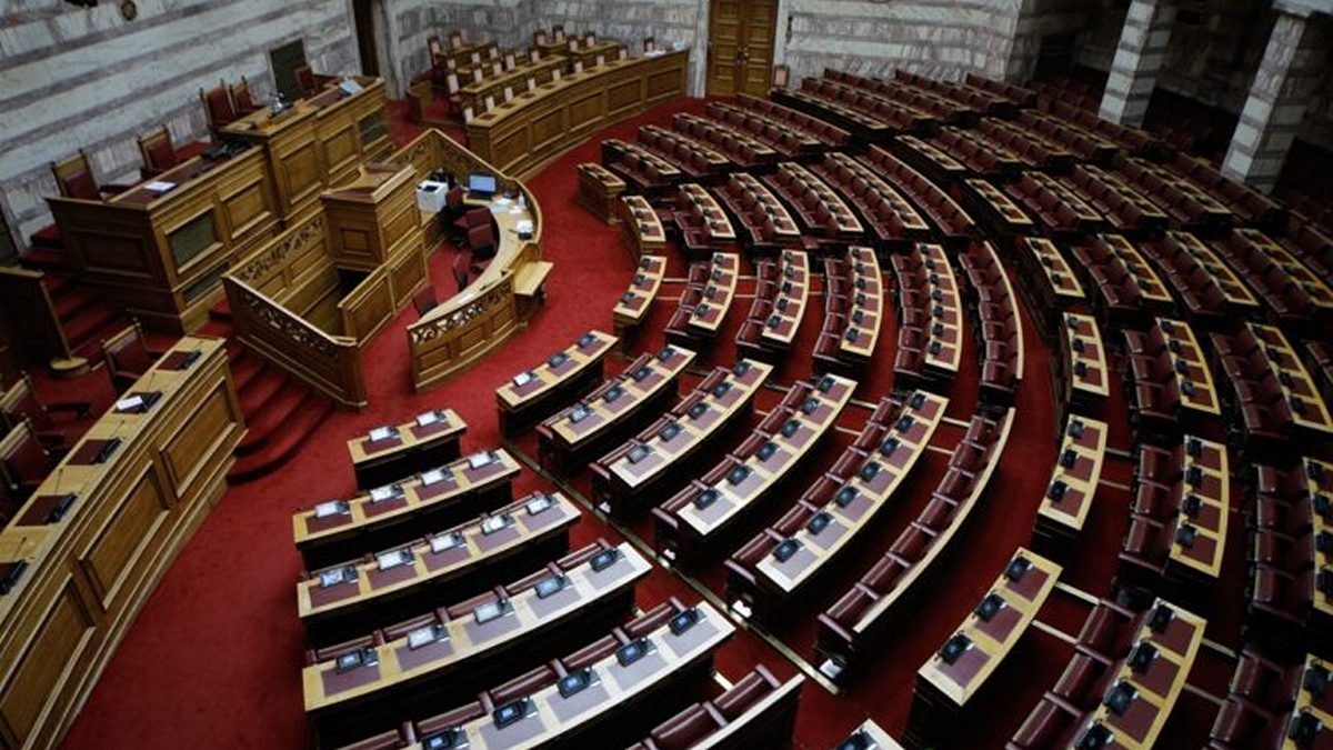 Ορκίζεται στις 11:00 η νέα Βουλή – Την Πέμπτη αρχίζει η τριήμερη συζήτηση για τις προγραμματικές δηλώσεις