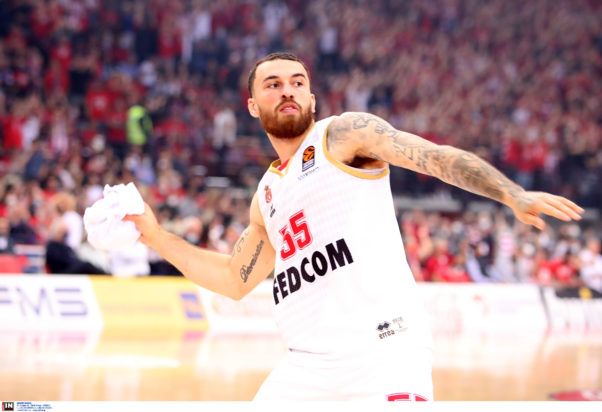 Μάικ Τζέιμς