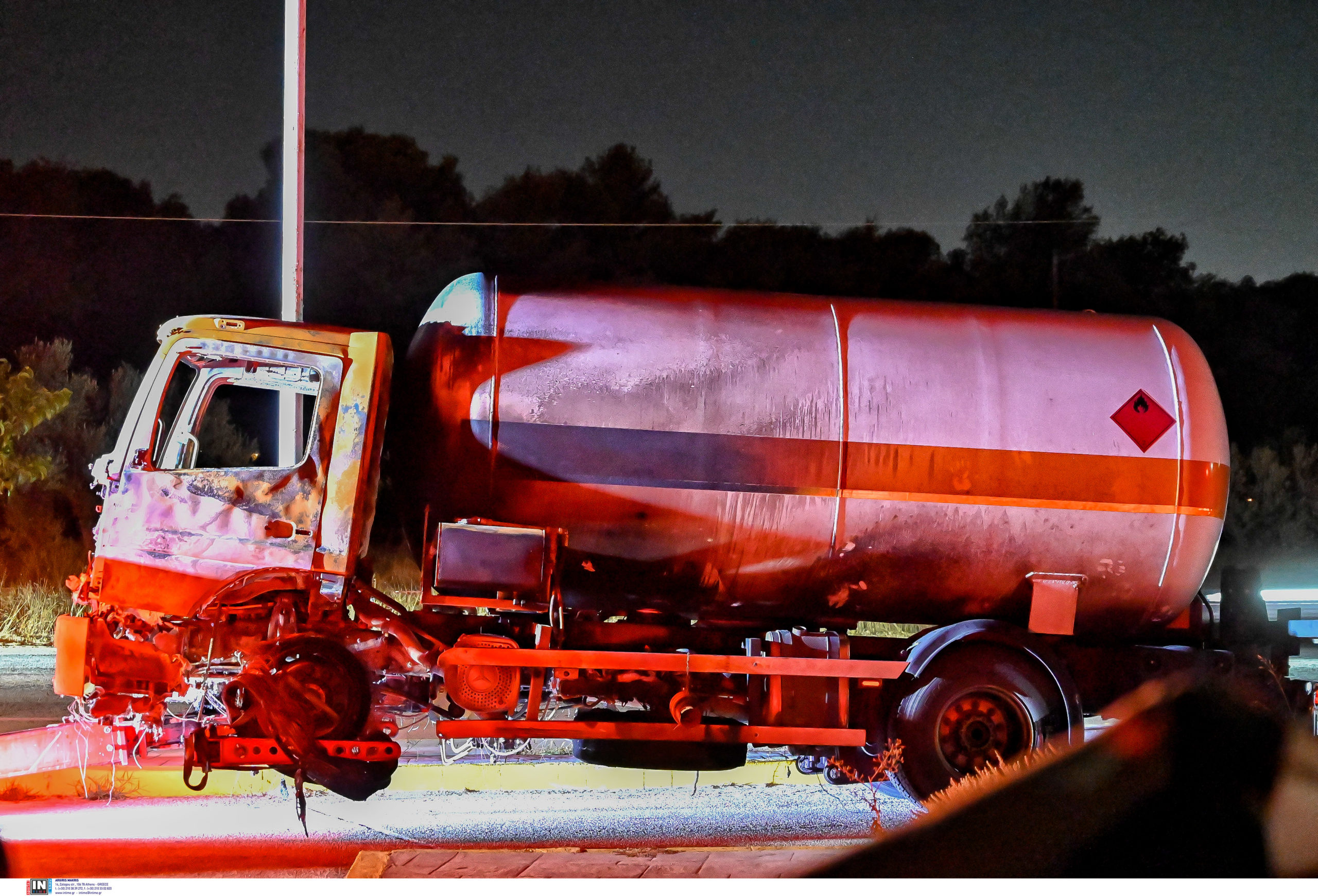 Αθηνών-Κορίνθου βυτιοφόρο φωτιά 