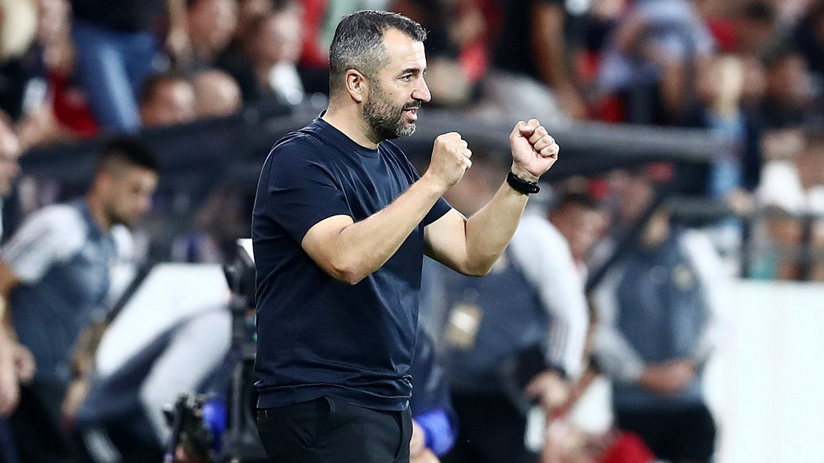 Ολυμπιακός - Ντιέγκο Μαρτίνεθ