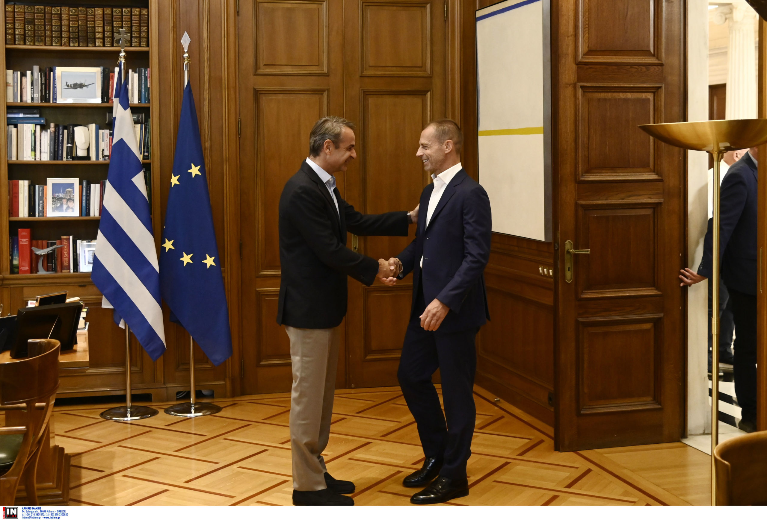 ΑΠΕΥΘΕΙΑΣ – Οι κοινές δηλώσεις του Κυριάκου Μητσοτάκη με τον πρόεδρο της UEFA