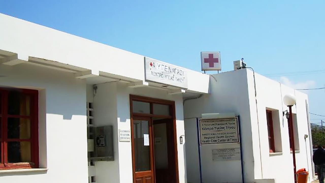 Τήνος: Οι απεγνωσμένες προσπάθειες των γιατρών για τη σωτηρία του 3χρονου – «Το Κέντρο Υγείας είναι στελεχωμένο»