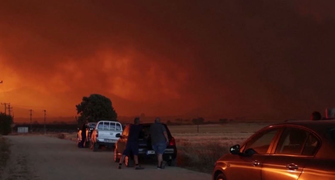Φωτιές: Ενισχύεται η ευρωπαϊκή συνδρομή στην Ελλάδα – Ποιες χώρες στέλνουν πυροσβέστες και αεροσκάφη