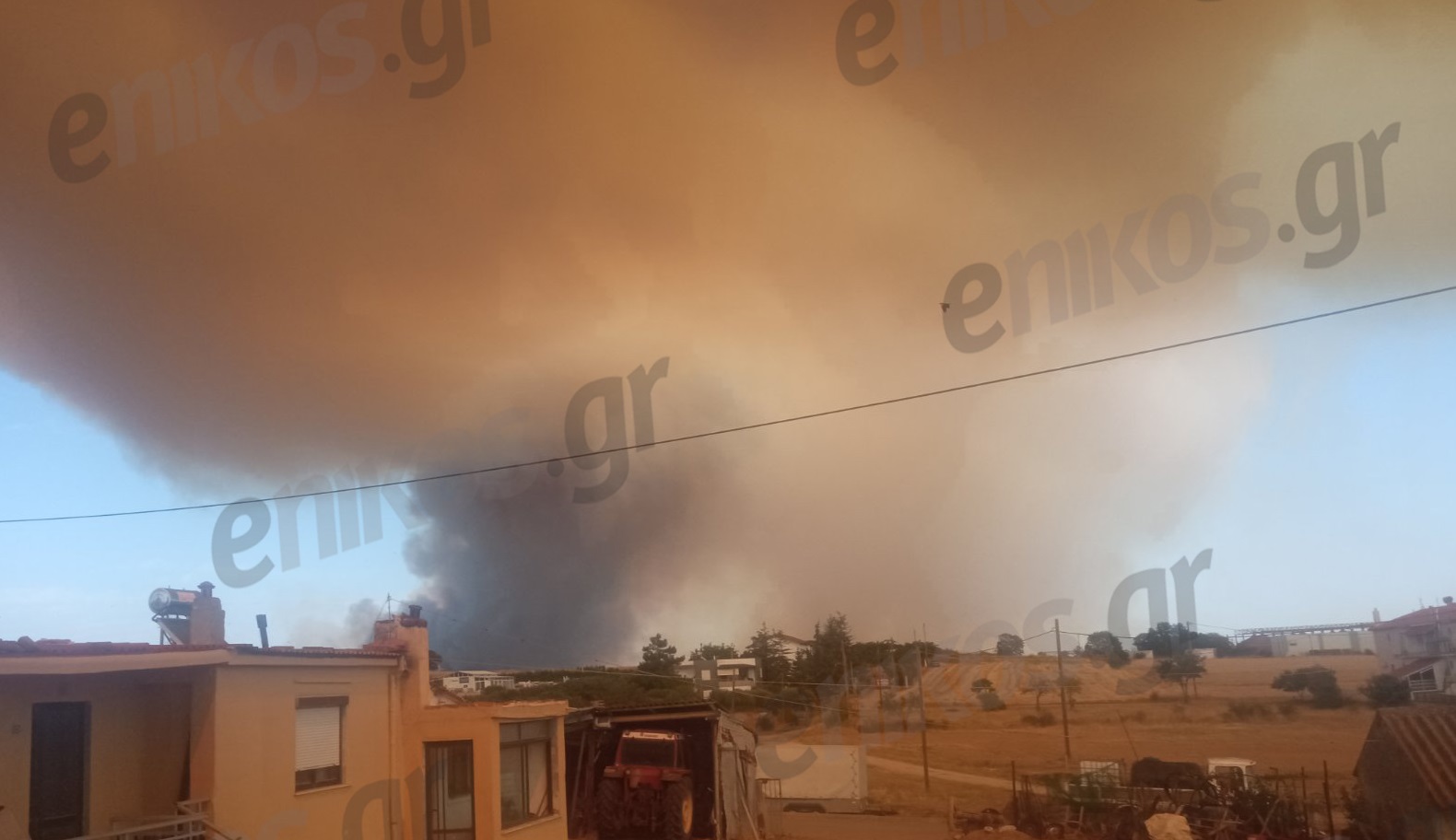 Φωτιά στην Αλεξανδρούπολη: Εκκενώνονται κι άλλοι τέσσερις οικισμοί – Ήχησε ξανά το 112