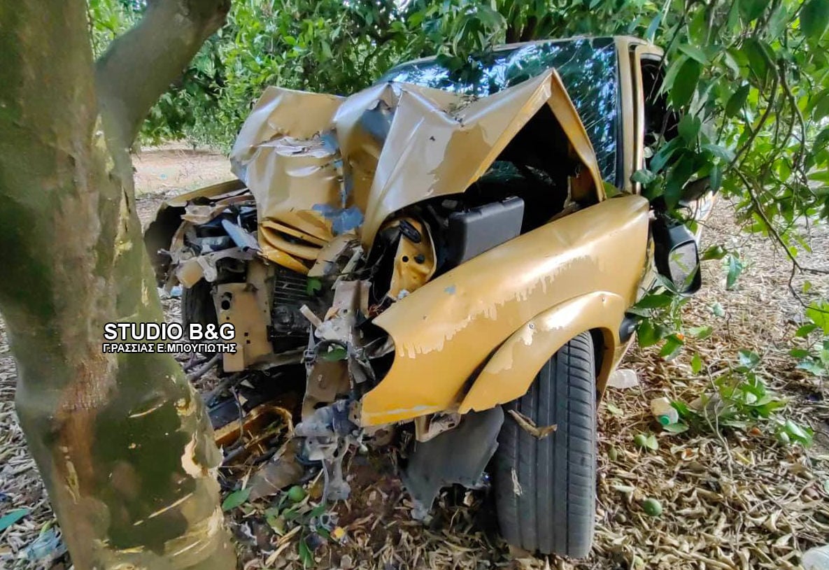 Τροχαίο στην Αργολίδα: Αυτοκίνητο «καρφώθηκε» σε δέντρο – Στο νοσοκομείο ο οδηγός – ΦΩΤΟ και ΒΙΝΤΕΟ